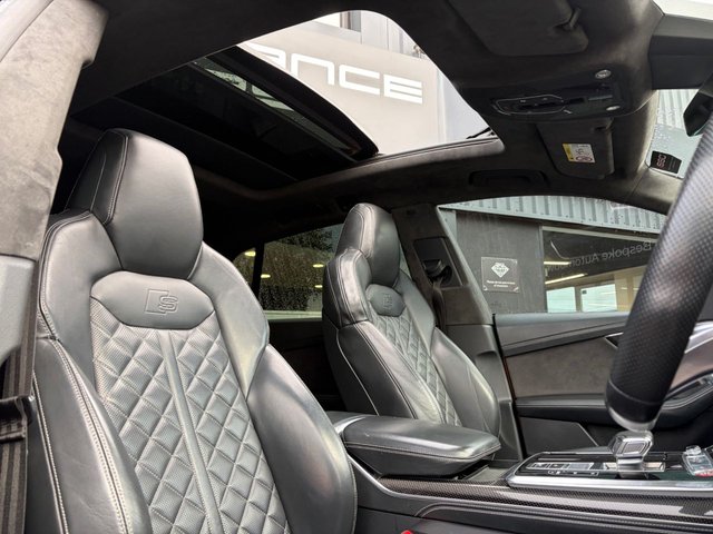 2020 AUDI SQ8 - Photo 5