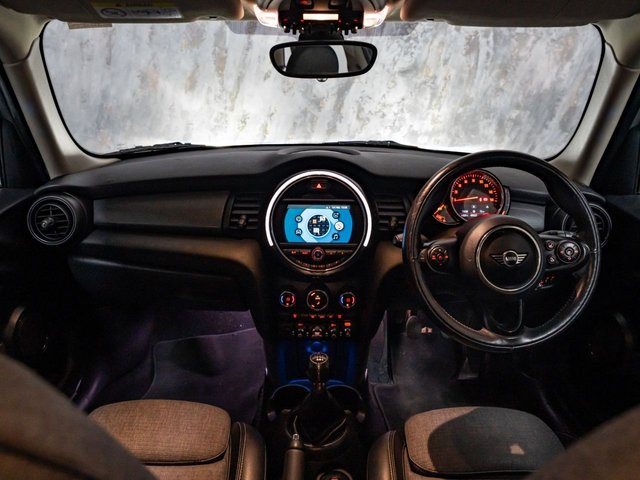 2018 MINI Hatch 1.5L Cooper 5dr - Photo 12