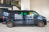 USED 2022 22 VOLKSWAGEN TRANSPORTER 2.0 TDI T32 Highline Kombi Double Cab 5dr Diesel Manual FWD LWB Euro 6 (s/s) (150 ps) Exterior Styling Pack