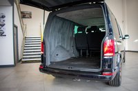 USED 2022 22 VOLKSWAGEN TRANSPORTER 2.0 TDI T32 Highline Kombi Double Cab 5dr Diesel Manual FWD LWB Euro 6 (s/s) (150 ps) Exterior Styling Pack