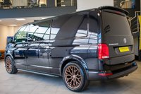 USED 2022 22 VOLKSWAGEN TRANSPORTER 2.0 TDI T32 Highline Kombi Double Cab 5dr Diesel Manual FWD LWB Euro 6 (s/s) (150 ps) Exterior Styling Pack