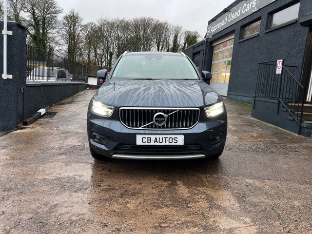 View our VOLVO XC40