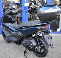 USED 2026 26 KYMCO SKYTOWN Beautiful petrol blue metallic paint, superb comfort for rider and pillion. BRAND NEW LATEST 2026 MODEL 125CC, Comes with colour matched Top Box