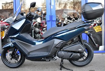 View our KYMCO SKYTOWN