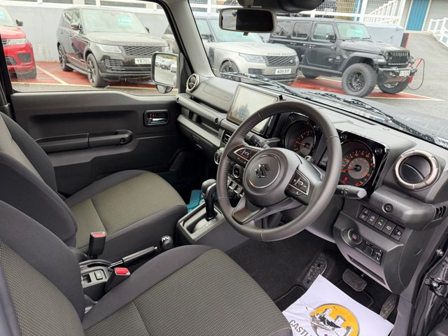 2025 Suzuki Jimny - Photo 9