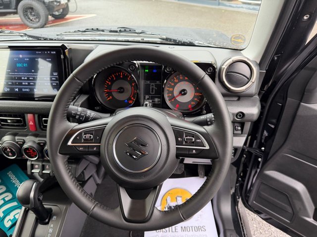 2025 Suzuki Jimny - Photo 11