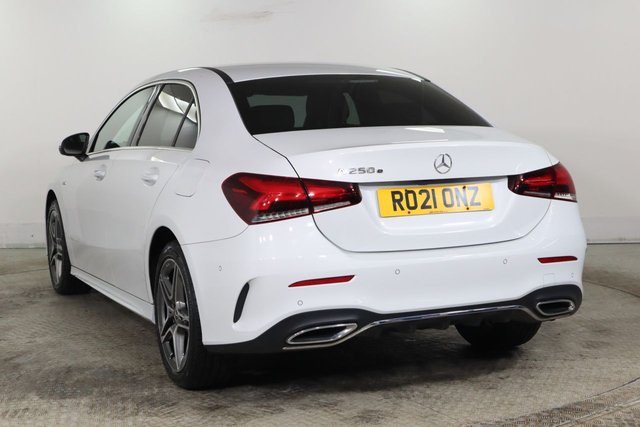 2021 MERCEDES-BENZ A-CLASS 1.3 A250e 15.6kWh AMG Line (Executive) Saloon 4dr Petrol Plug-in Hybrid 8G-DCT Euro 6 (s/s) (218 ps) - Photo 6