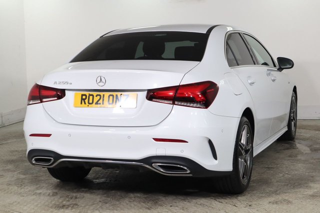 2021 MERCEDES-BENZ A-CLASS 1.3 A250e 15.6kWh AMG Line (Executive) Saloon 4dr Petrol Plug-in Hybrid 8G-DCT Euro 6 (s/s) (218 ps) - Photo 4