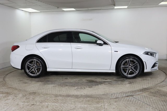 2021 MERCEDES-BENZ A-CLASS 1.3 A250e 15.6kWh AMG Line (Executive) Saloon 4dr Petrol Plug-in Hybrid 8G-DCT Euro 6 (s/s) (218 ps) - Photo 7
