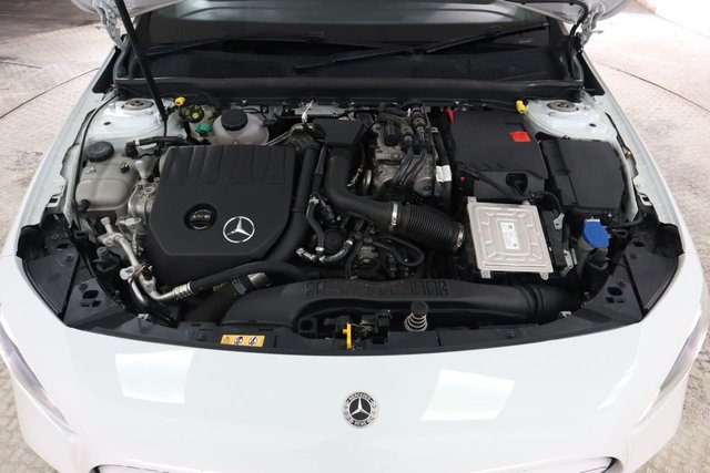 2021 MERCEDES-BENZ A-CLASS 1.3 A250e 15.6kWh AMG Line (Executive) Saloon 4dr Petrol Plug-in Hybrid 8G-DCT Euro 6 (s/s) (218 ps) - Photo 10