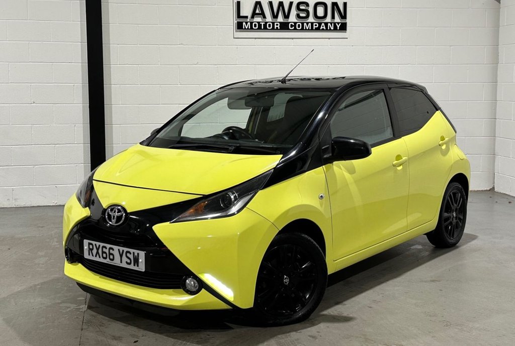 USED 2016 66 TOYOTA AYGO 1.0 VVT-i x-cite 3 Yellow Bi-Tone Hatchback 5dr Petrol Manual Euro 6 (68 ps) 
