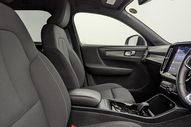 2021 Volvo Xc40 - Photo 3