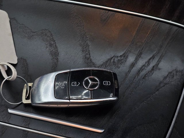 2019 MERCEDES-BENZ E-CLASS 2.0 E220d AMG Line Coupe 2dr Diesel G-Tronic+ Euro 6 (s/s) (194 ps) - Photo 9