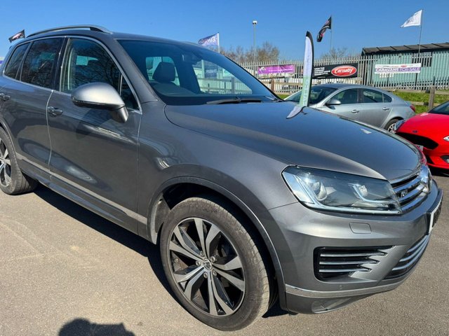 2016 VOLKSWAGEN TOUAREG - Photo 2