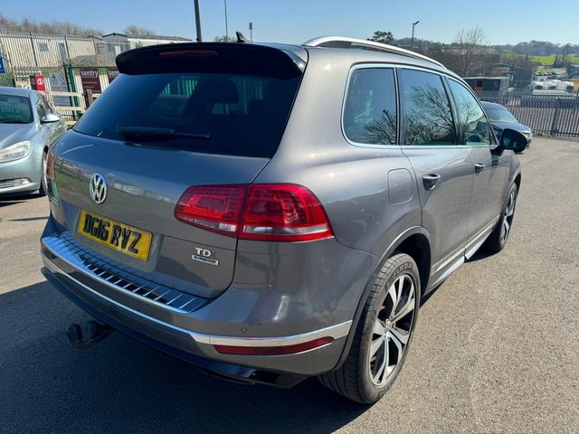 2016 VOLKSWAGEN TOUAREG - Photo 5