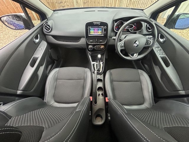 2019 RENAULT CLIO - Photo 10