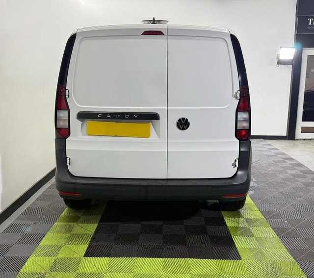 2021 VOLKSWAGEN CADDY - Photo 5