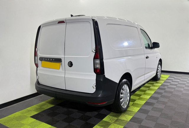2021 VOLKSWAGEN CADDY - Photo 2