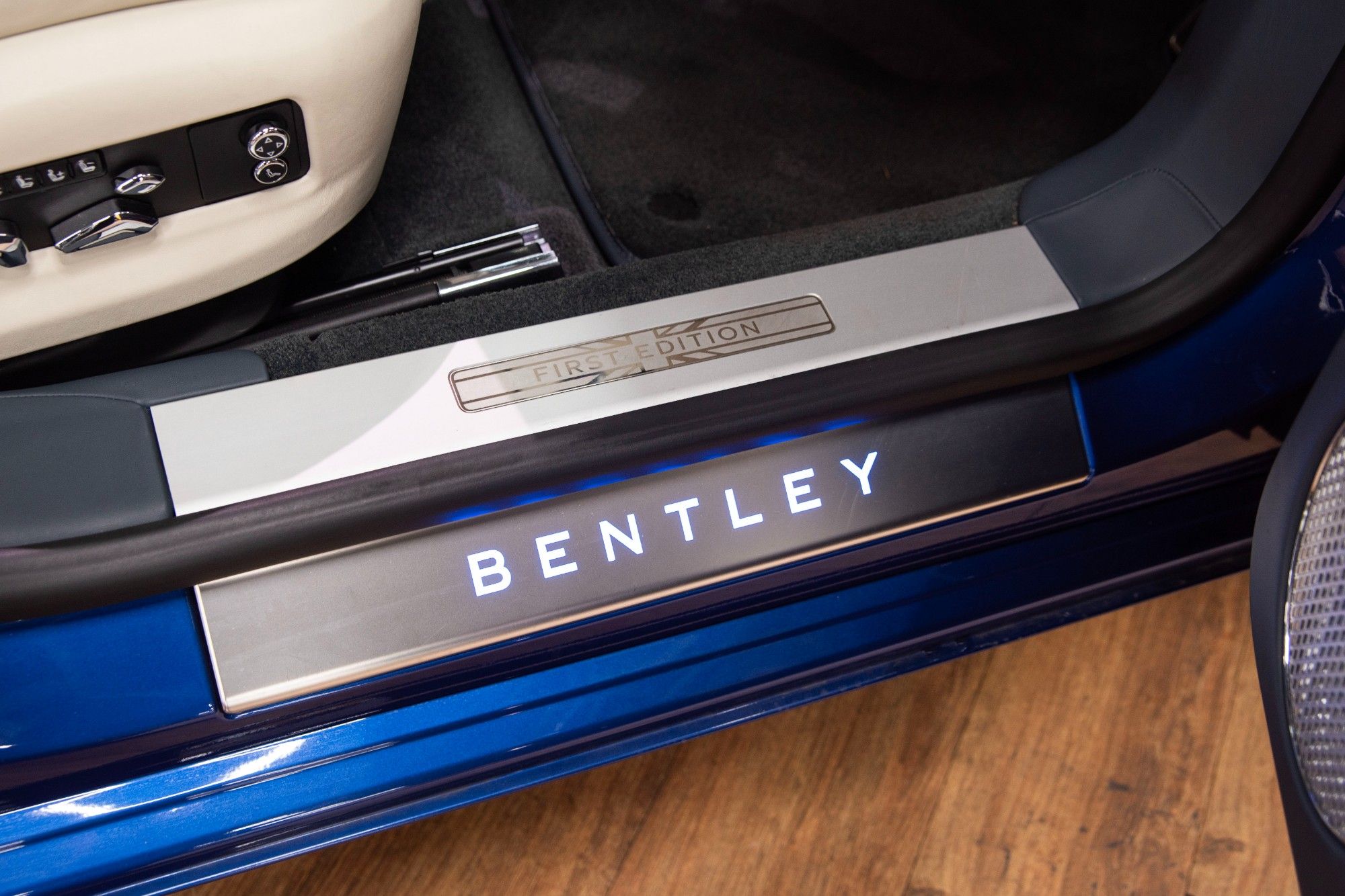 USED 2020 69 BENTLEY FLYING SPUR 6.0 W12 Saloon  