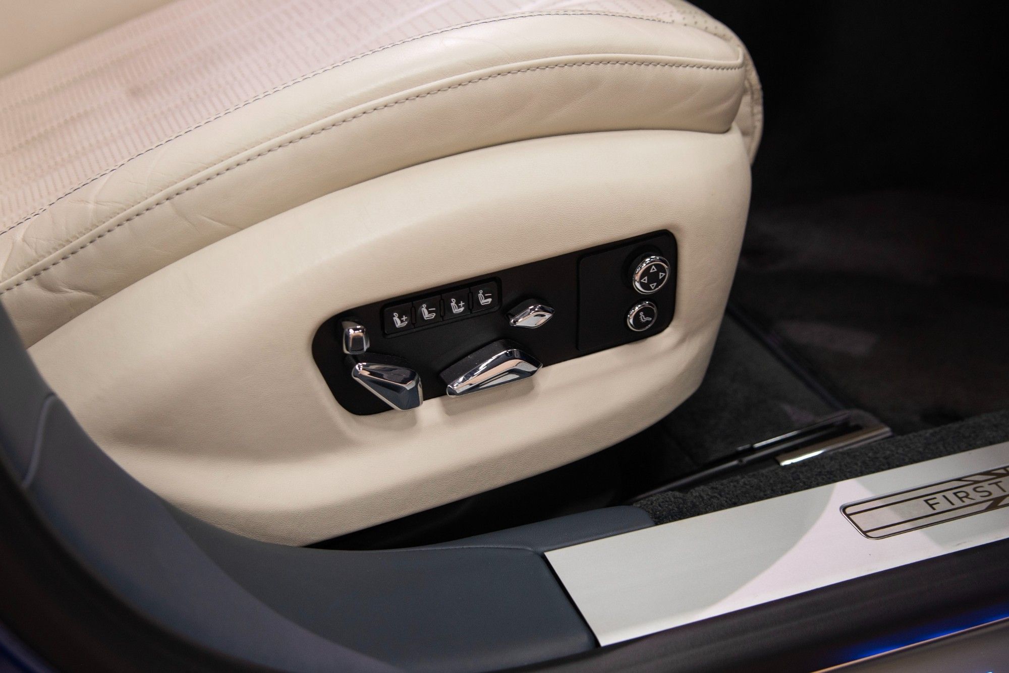 USED 2020 69 BENTLEY FLYING SPUR 6.0 W12 Saloon  