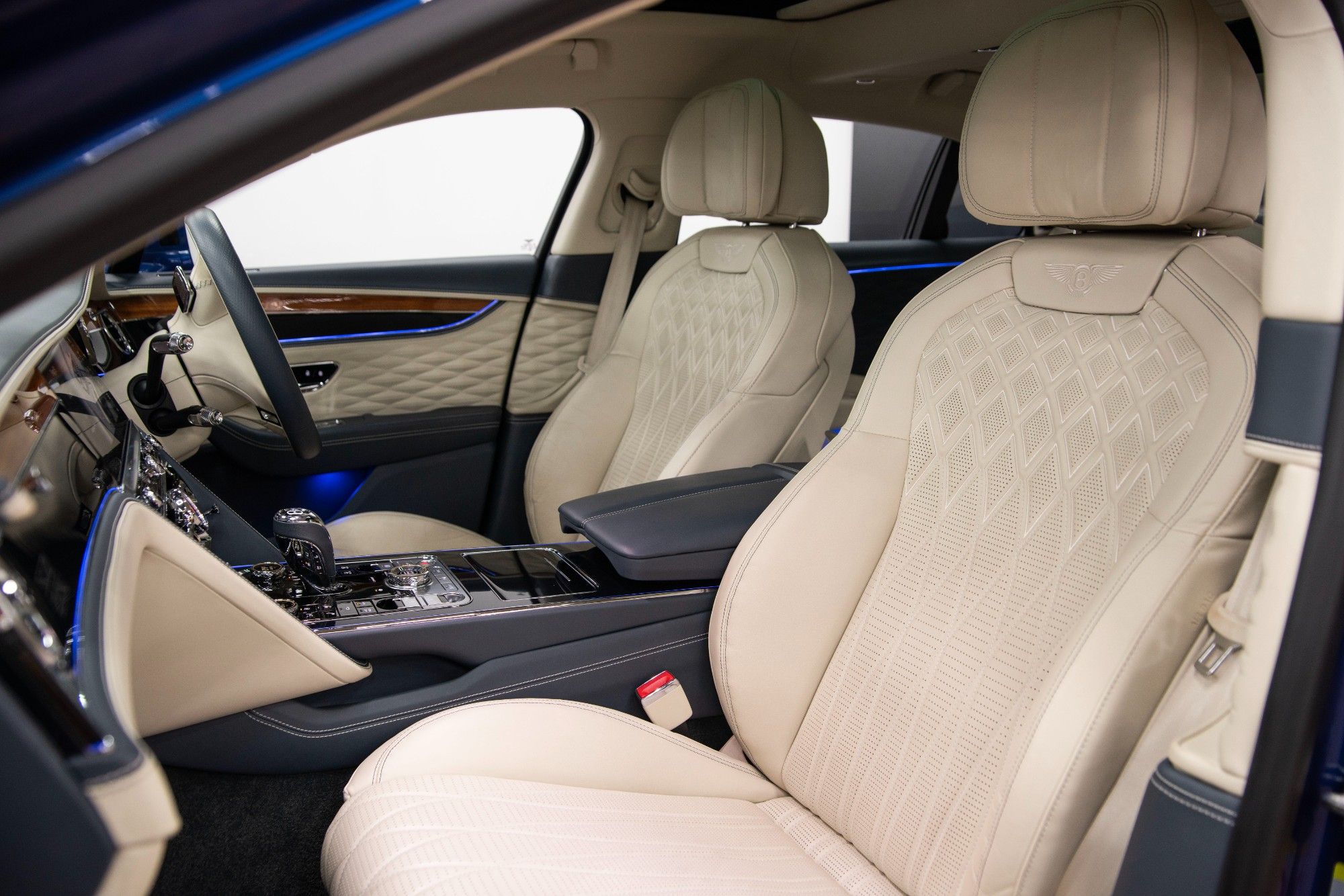 USED 2020 69 BENTLEY FLYING SPUR 6.0 W12 Saloon  