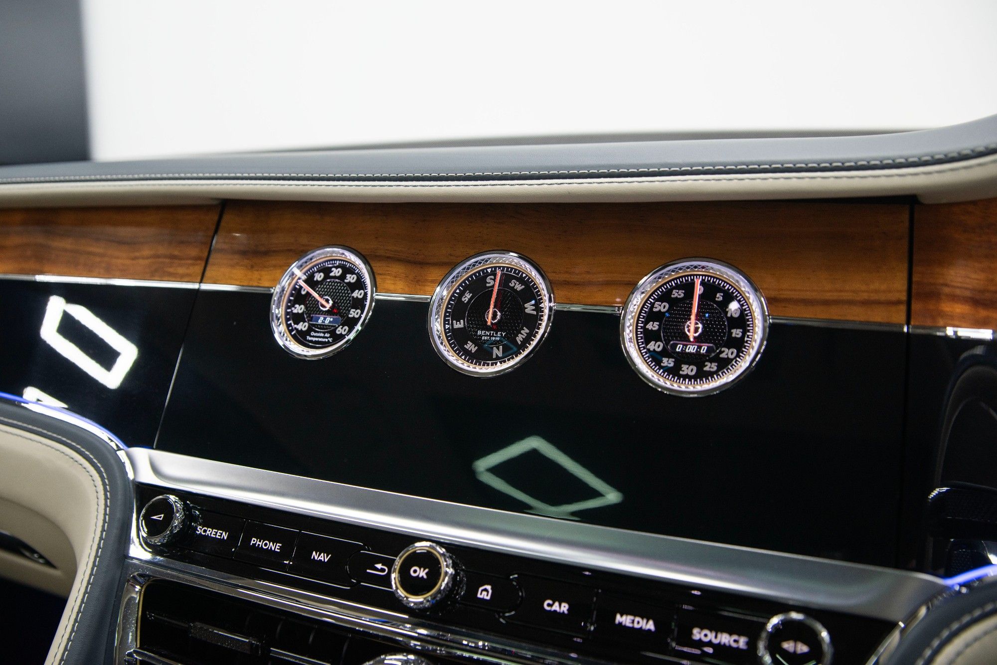 USED 2020 69 BENTLEY FLYING SPUR 6.0 W12 Saloon  