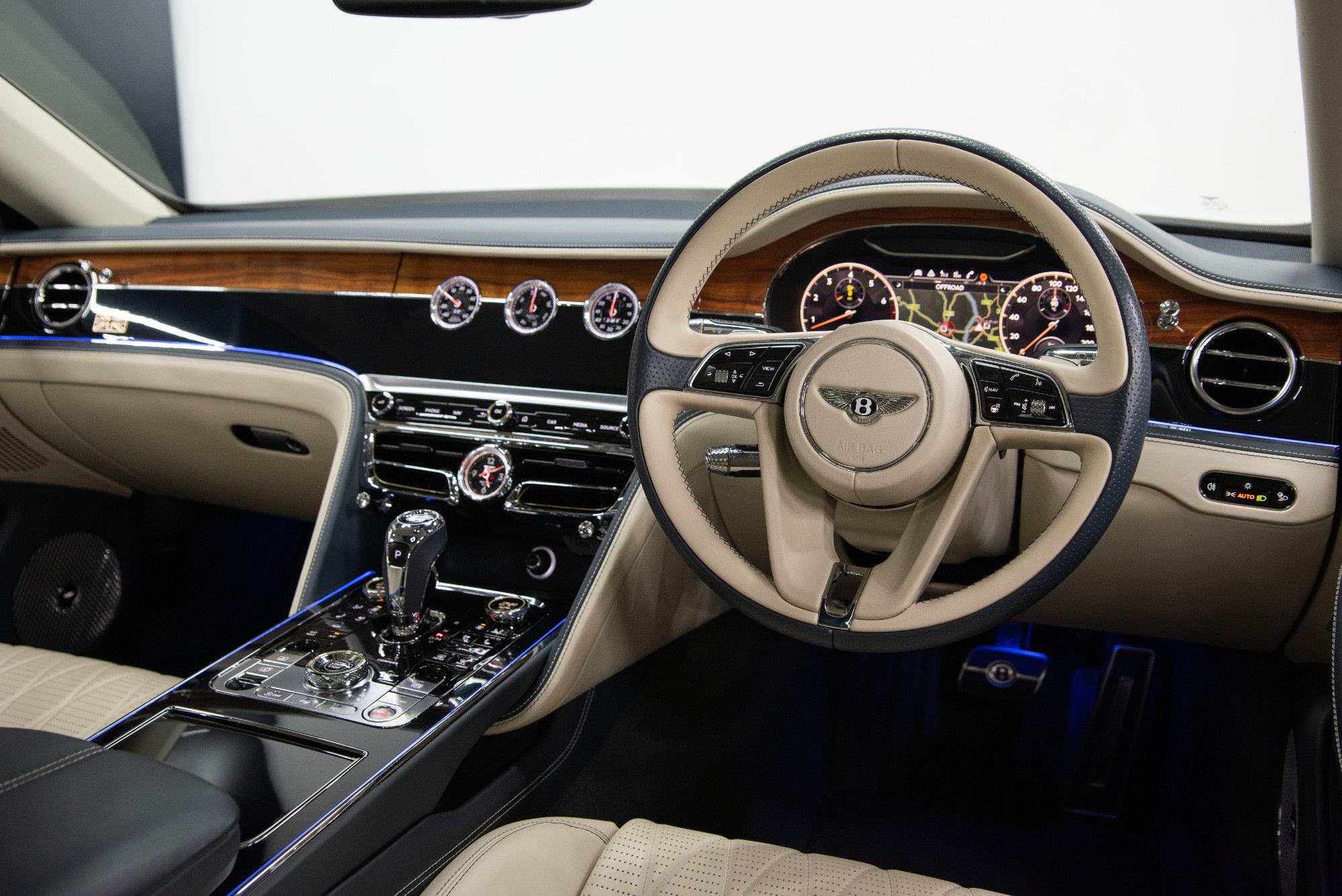 USED 2020 69 BENTLEY FLYING SPUR 6.0 W12 Saloon  