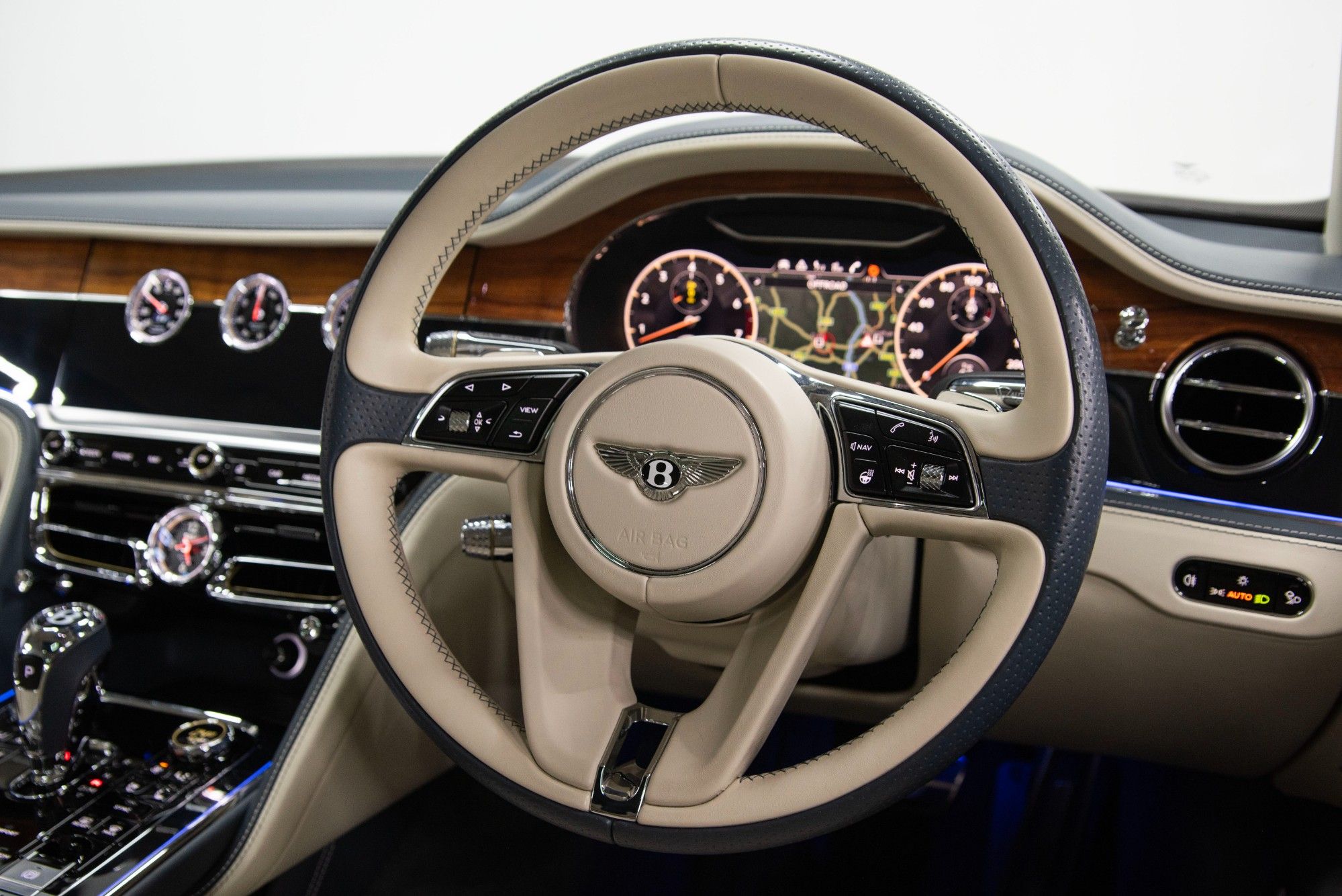 USED 2020 69 BENTLEY FLYING SPUR 6.0 W12 Saloon  