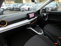 USED 2023 23 SEAT ARONA 1.0 TSI SE Technology 5d DSG 110 S/S 1 OWNER FROM NEW, FULL SERVICE HISTORY, DIGITAL DASH, SAT NAV, FULL LINK FOR WIRELESS APPLE CARPLAY / ANDROID AUTO, WIRELESS PHONE CHARGER, REAR PARKING SENSORS, ECO LED LIGHTS, AUTO LIGHTS, ELECTRIC MIRRORS, CRUISE CONTROL & SPEED LIMITER, LANE ASSIST, DAB RADIO, BLUETOOTH PHONE & MEDIA, DSG AUTOMATIC GEARBOX, BLACK CONTRAST ROOF, ROOF RAILS, 17 INCH ALLOY WHEELS, AIR CON, VOICE CONTROL, 2x USB C PORTS, LEATHER FLAT BOTTOM MULTIFUNCTION STEERING WHEEL