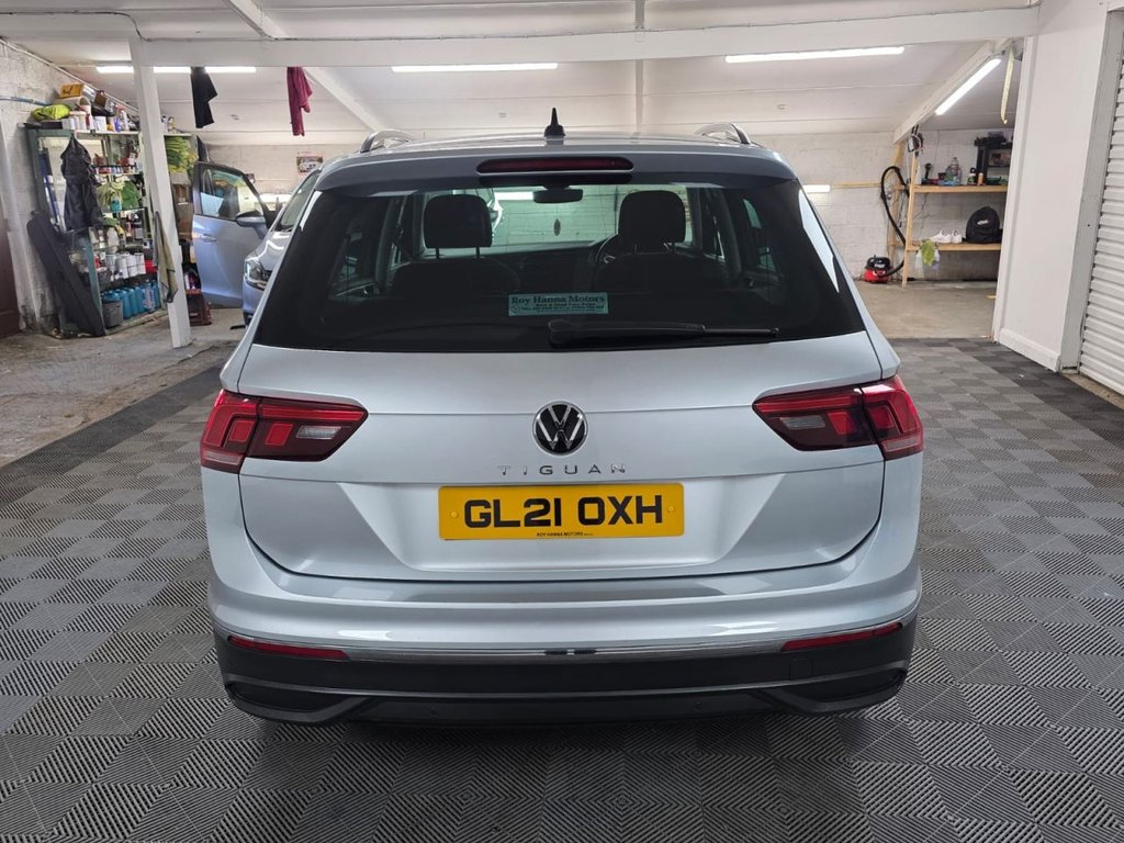 USED 2021 21 VOLKSWAGEN TIGUAN 2.0 TDI Life SUV 5dr Diesel Manual Euro 6 (s/s) (150 ps) Bluetooth - SatNav - Sensors!