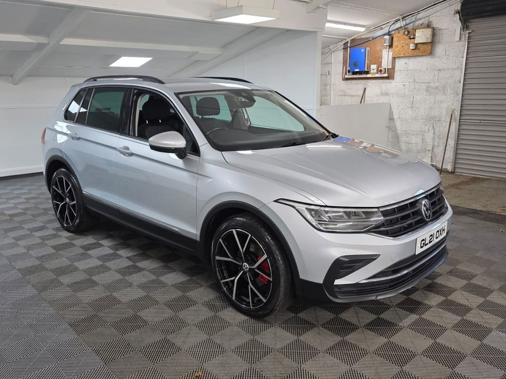 USED 2021 21 VOLKSWAGEN TIGUAN 2.0 TDI Life SUV 5dr Diesel Manual Euro 6 (s/s) (150 ps) Bluetooth - SatNav - Sensors!