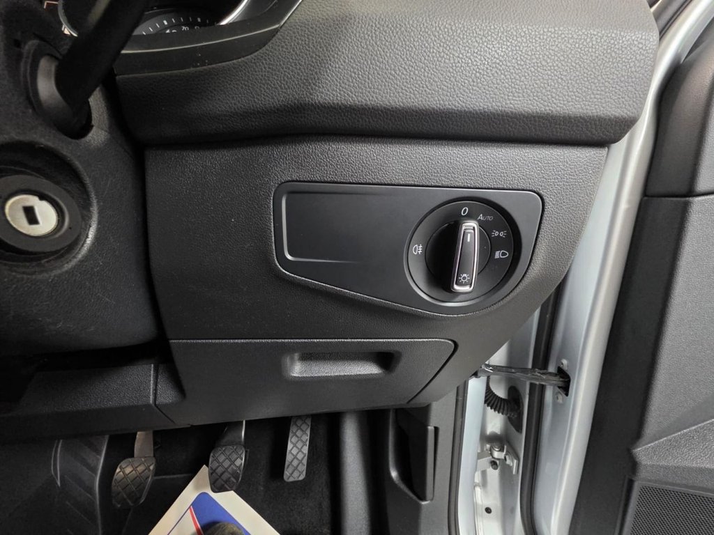 USED 2021 21 VOLKSWAGEN TIGUAN 2.0 TDI Life SUV 5dr Diesel Manual Euro 6 (s/s) (150 ps) Bluetooth - SatNav - Sensors!