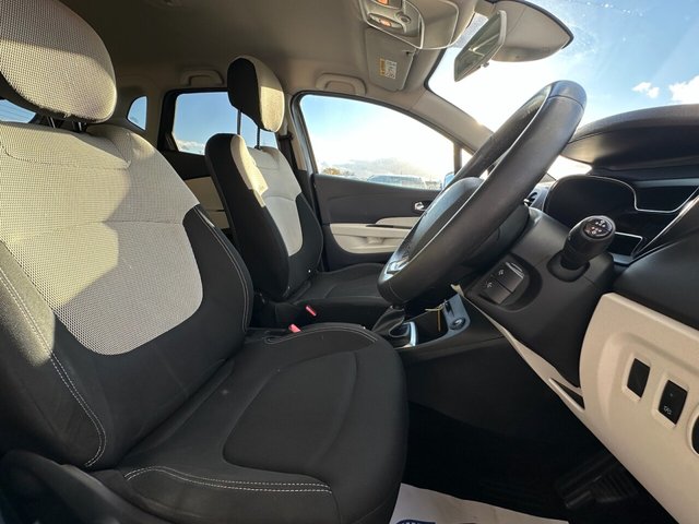 2019 Renault Captur 1L Iconic 5dr - Photo 12