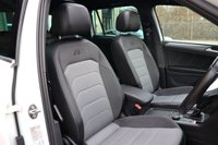 USED 2019 19 VOLKSWAGEN TIGUAN 2.0 TDI 4MOTION R-LINE TECH  MAXTONBODYKIT PAN ROOF 20"s CAMERA