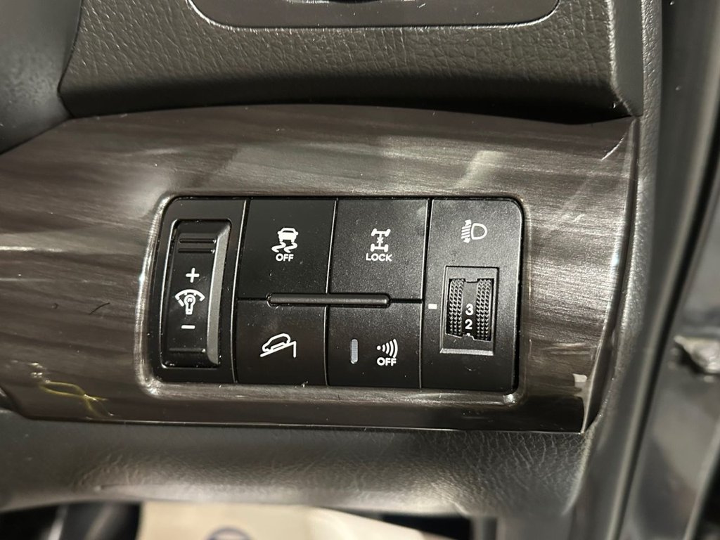 USED 2011 11 KIA SORENTO 2.2 CRDi KX-1 SUV 5dr Diesel Auto AWD Euro 5 (194 bhp) 