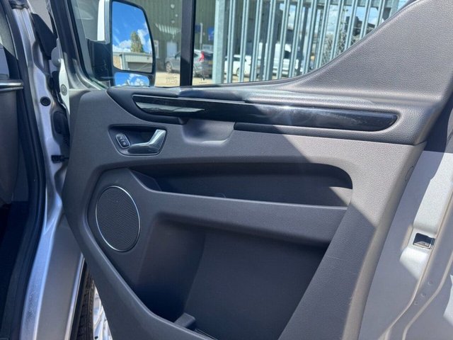 2020 FORD TOURNEO CUSTOM - Photo 11