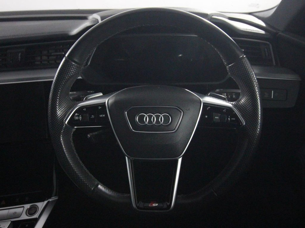 USED 2020 70 AUDI E-TRON 55 S line Sportback 5dr Electric Auto quattro 95kWh (408 ps) 95kWh BATTERY - 241 MILE RANGE