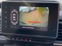 USED 2025 75 RENAULT TRAFIC LL30 EXTRA SPORT 6 SEAT DOUBLE CAB VAN L2 LWB 2.0 DCI 150PS New / Pre Reg With Delivery Miles, 3 Yr / 100k Warranty Top Of Range Model With Air Con, Media Screen, Sat Nav, Rear Camera, Alloy Wheels And Much More!