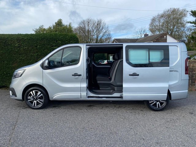 2025 RENAULT TRAFIC - Photo 5