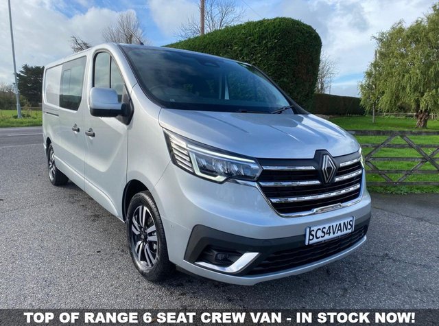2025 RENAULT TRAFIC