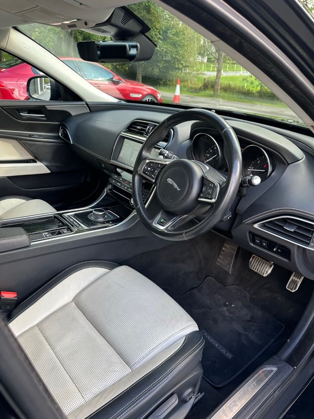 2018 JAGUAR XE 2018 2.0d R-Sport Saloon 4dr Diesel Auto Euro 6 (s/s) (180 ps) - Photo 5