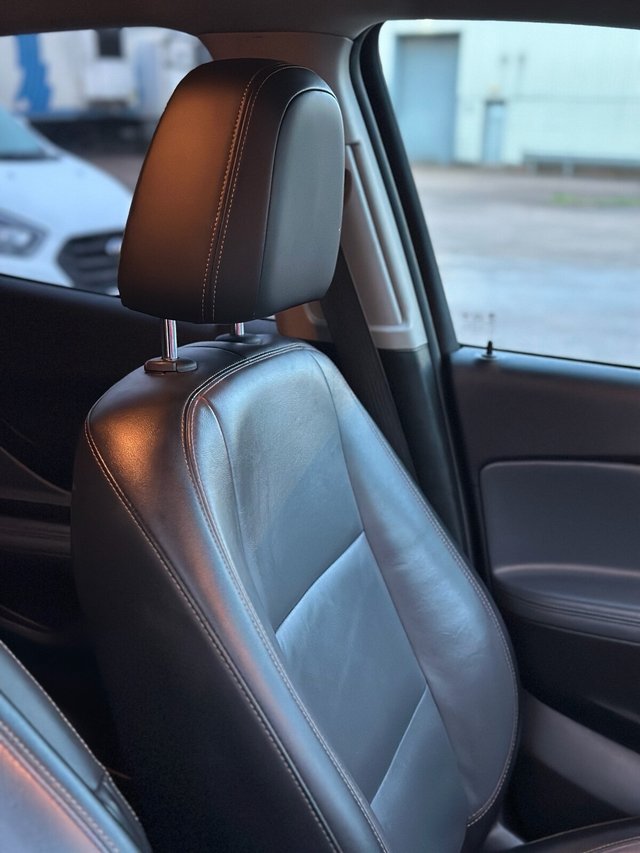 View our VAUXHALL MOKKA