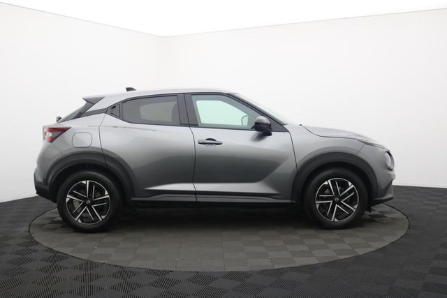 2024 Nissan Juke 1L N-Connecta 5dr - Photo 2