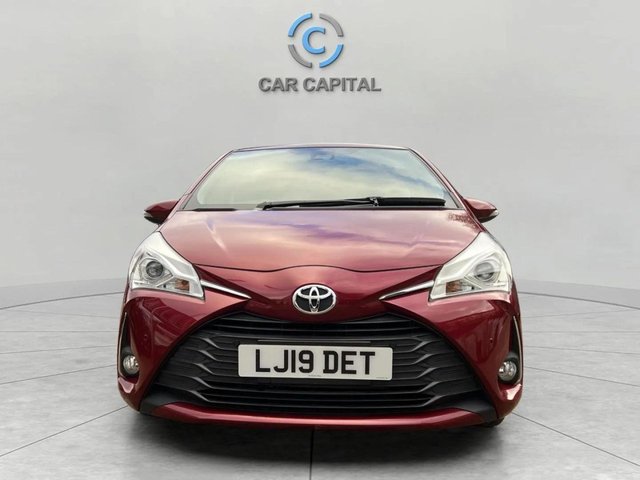 2019 Toyota Yaris - Photo 2