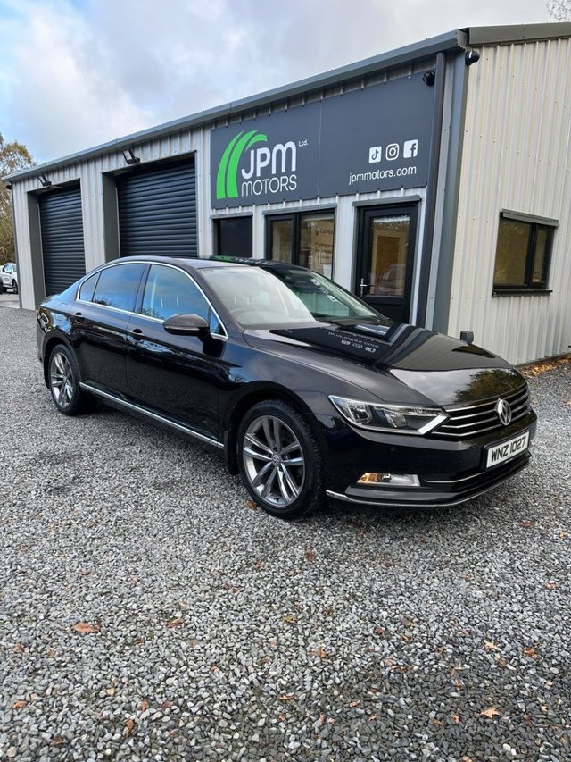 2016 VOLKSWAGEN PASSAT