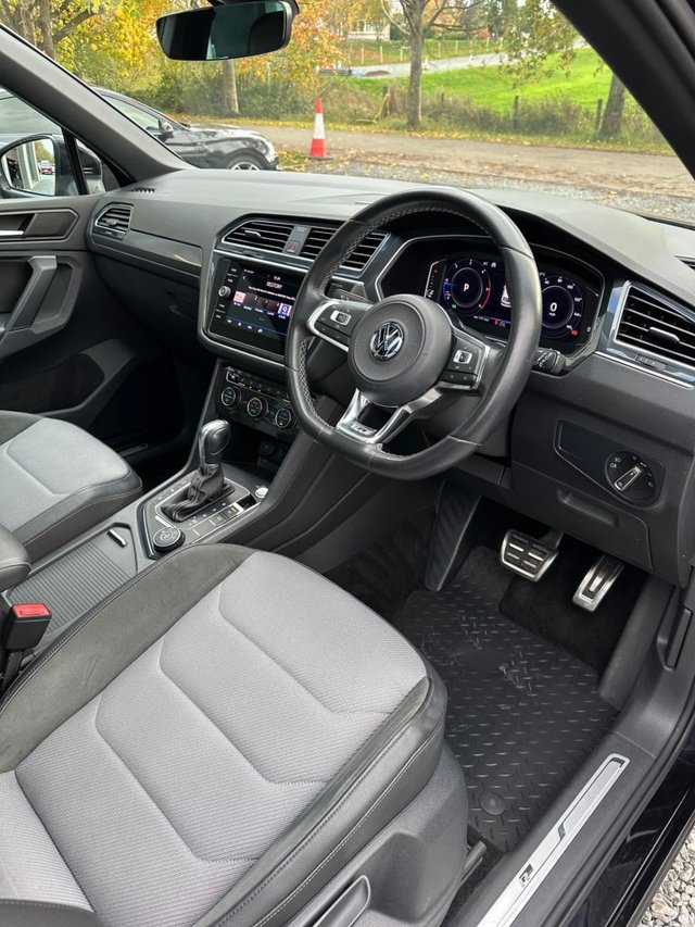 2019 VOLKSWAGEN TIGUAN 2019 2.0 BiTDI R-Line Tech SUV 5dr Diesel DSG 4Motion Euro 6 (s/s) (240 ps) - Photo 6