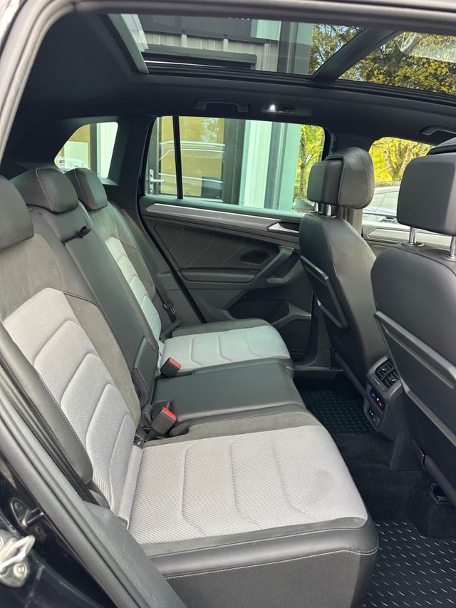 2019 VOLKSWAGEN TIGUAN 2019 2.0 BiTDI R-Line Tech SUV 5dr Diesel DSG 4Motion Euro 6 (s/s) (240 ps) - Photo 8