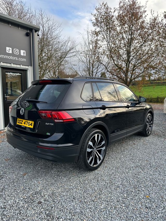 2017 VOLKSWAGEN TIGUAN 2017 2.0 TDI BlueMotion Tech S SUV 5dr Diesel Manual Euro 6 (s/s) (150 ps) - Photo 2