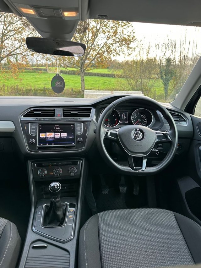2017 VOLKSWAGEN TIGUAN 2017 2.0 TDI BlueMotion Tech S SUV 5dr Diesel Manual Euro 6 (s/s) (150 ps) - Photo 8
