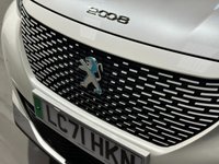 USED 2021 71 PEUGEOT E-2008 50kWh GT Premium SUV 5dr Electric Auto (136 ps) 3D I-COCKPIT+F/R SENS+CAR PLAY